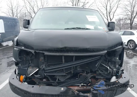 2011 GMC Savana 2500 Ls из США, поврежденный, VIN 1GJW7PFA8B1132766